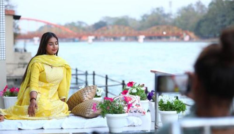 Bilgi - Perfectstayz Premium at Harkipauri Road - Ganga view rooftop cafe
