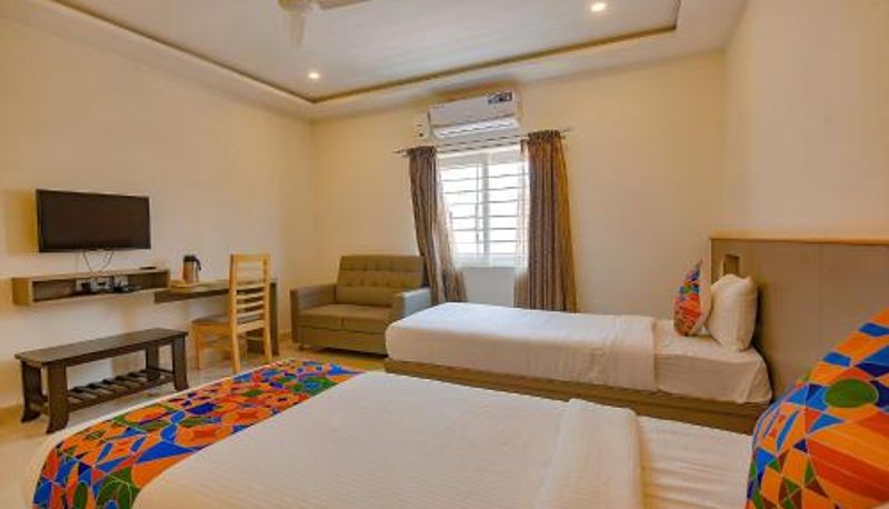 Room - FabHotel Champion Gateway - Yelahanka