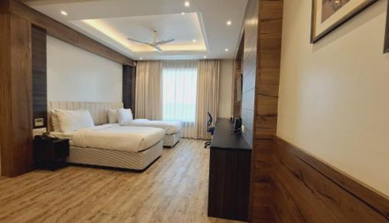 Zimmer - The Utopia Resort Sanchi