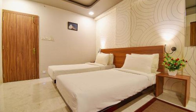 Habitación - FabHotel Manomay Homes - Nr Manish Nagar