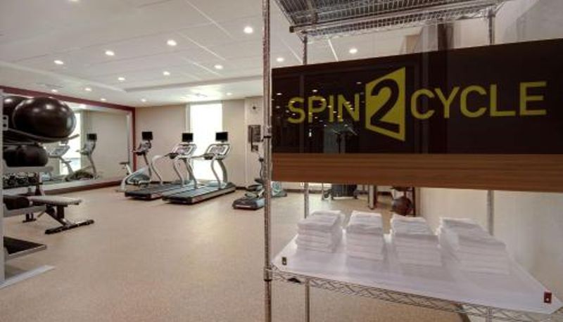Area benessere e fitness - Home2 Suites by Hilton Burleson
