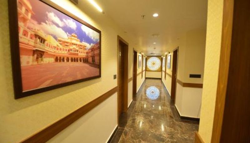 Resepsiyon - Hotel RR 62-Jaipur City Centre Hotel