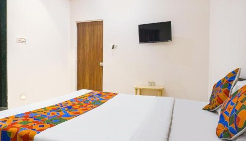 Informação - FabHotel Rachana Residency - Nr Shivaji Nagar Metro Station