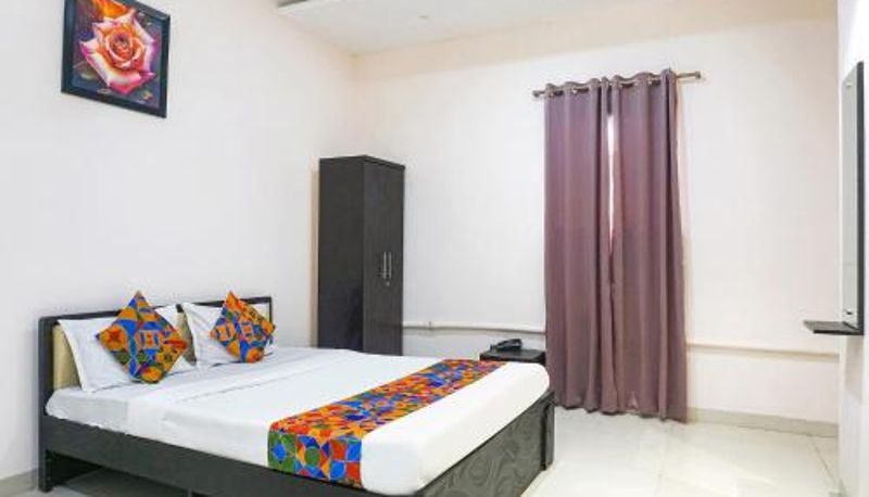 Informação - FabHotel Rachana Residency - Nr Shivaji Nagar Metro Station