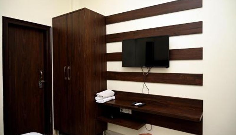 Info - Hotel Pulse Inn- Near Jaipur Railway Station