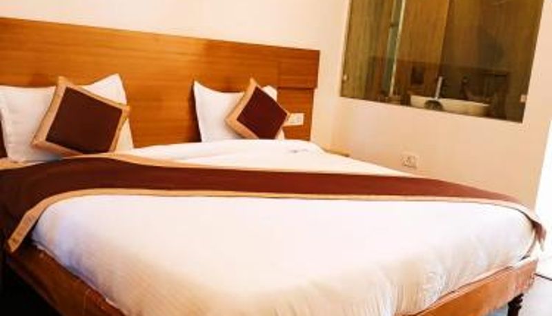 Camera - Boros Resorts Binsar