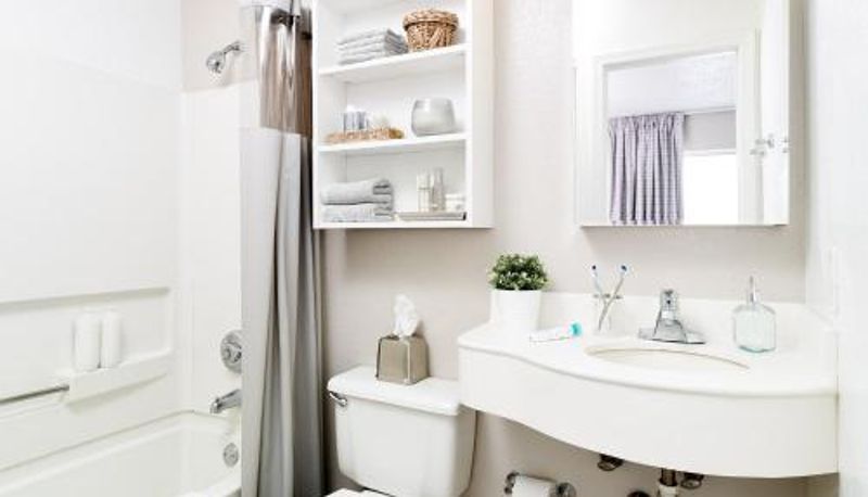 Apartment - InTown Suites Extended Stay Matthews NC - Indian Trail