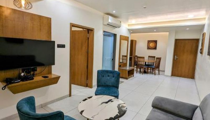 Info - Hotel Red Chillee Restro