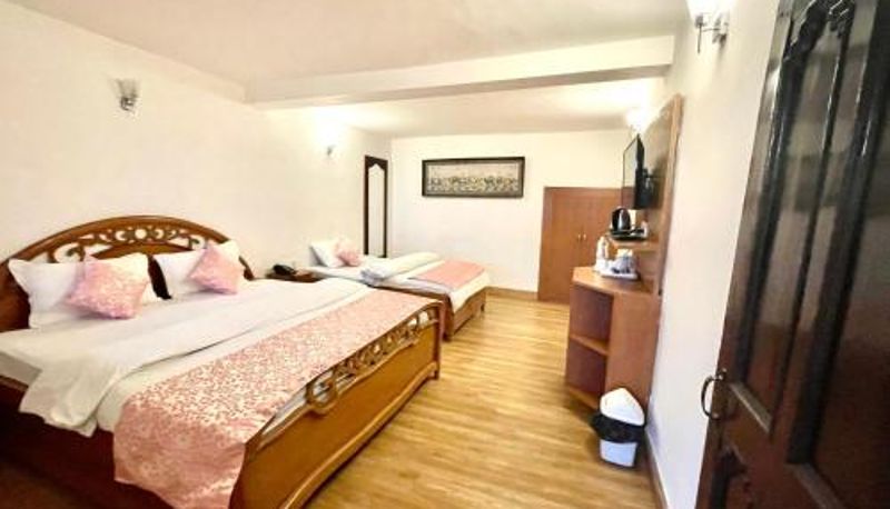 Pokój - Shri Shail Inn Mukteshwar