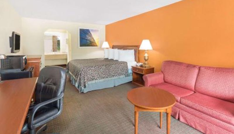 Room - Days Inn by Wyndham Orangeburg South