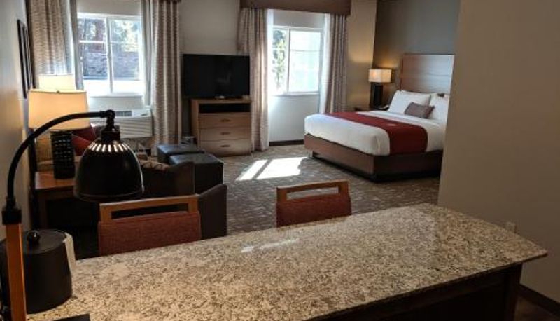 Suite - GrandStay Hotel & Suites