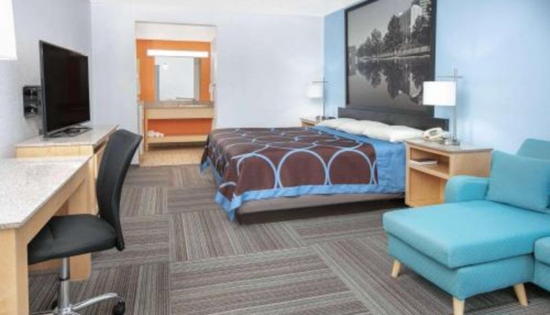 Oda - Super 8 by Wyndham City of Moore