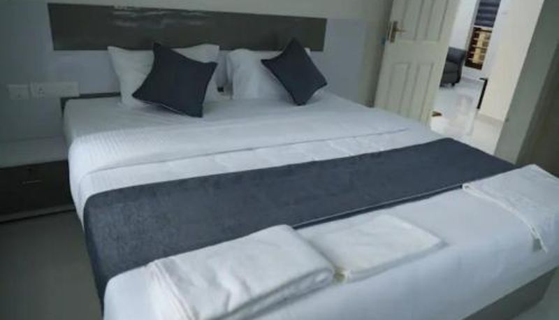 Info - Yelza Hotel and Residence