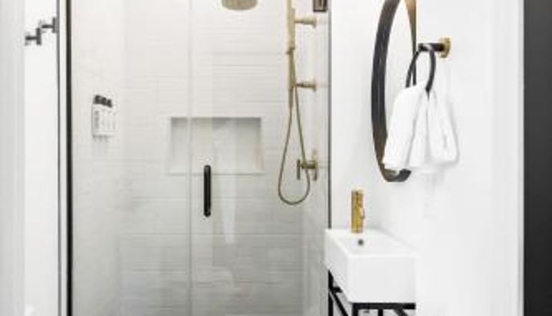 Suite - The Coach House