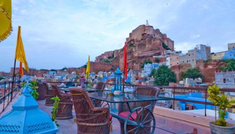 Frühstücksraum innerhalb des Restaurants - Singhvi's Haveli