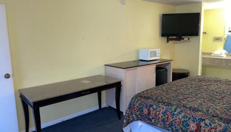 Info - Executive Inn
