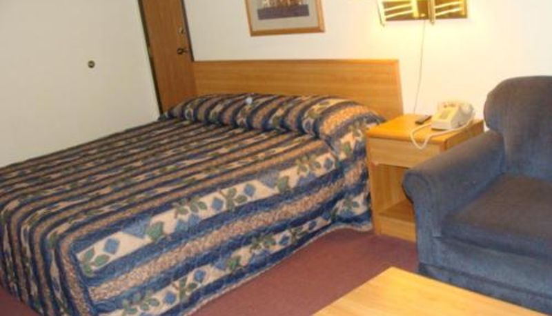 Zimmer - USA Inns of America