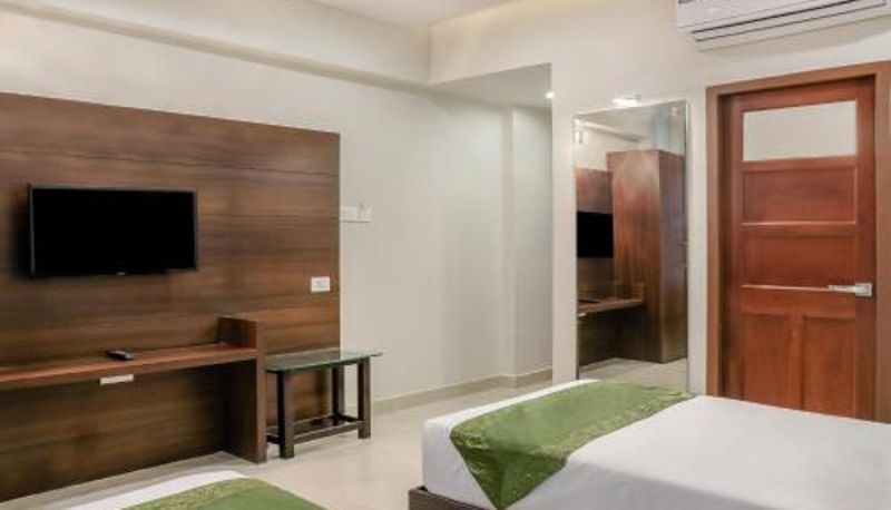 Info - Treebo Casino Kozhikode Beach