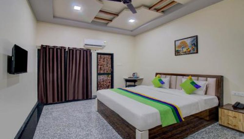 Info - Chandrapur Treebo Royal