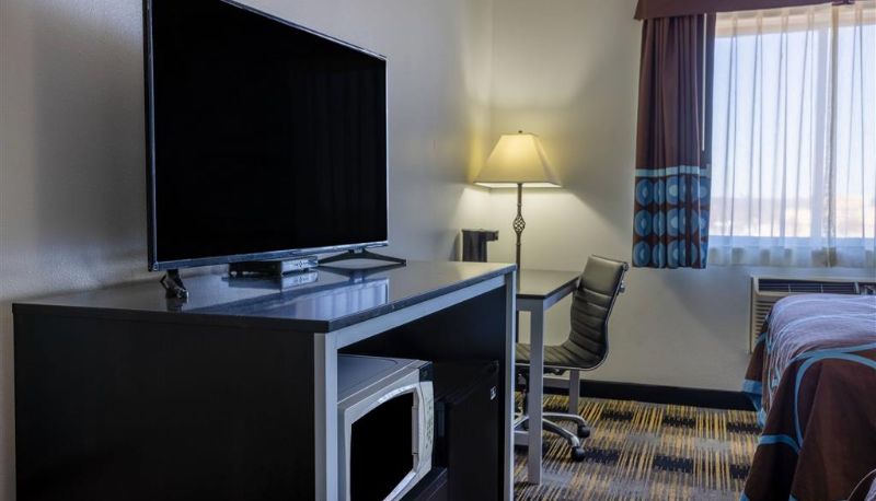 Room - Super 8 by Wyndham Villa Rica