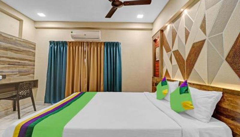 Zimmer - Treebo Seabreeze Comforts With Swimming Pool