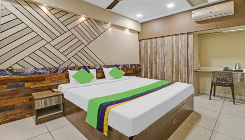 Room - Treebo Seabreeze Comforts With Swimming Pool