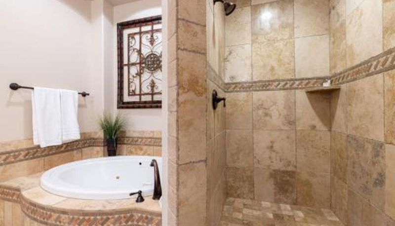 Pokój typu family - D5-Coral Springs Poolside-Ground Floor 3-bedroom Hillside View