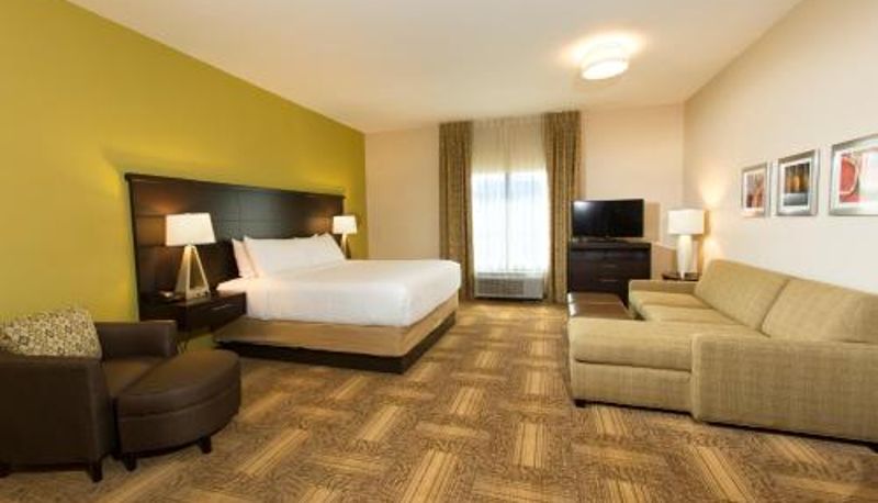 Suite - Staybridge Suites Orlando at SeaWorld by IHG - Free Parking & Shuttle to Seaworld Parks