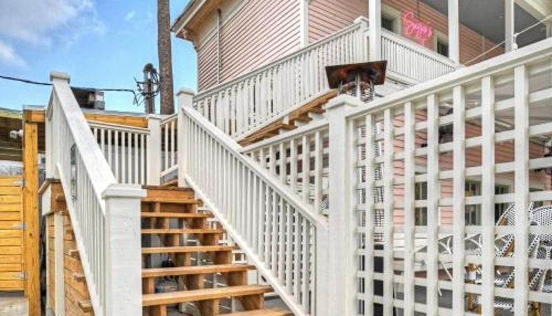 Bilgi - Sugars Inn Room 6 Family Friendly Boutique Stay Downtown