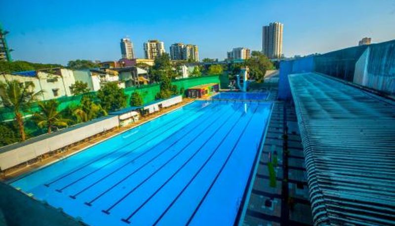 Piscina - The Thane Club