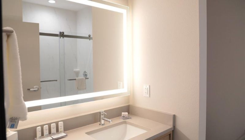 Zimmer - a Ramada by Wyndham The Elm