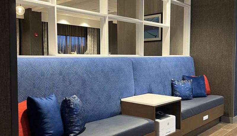 Lobby - Hampton Inn by Hilton West Wichita Goddard