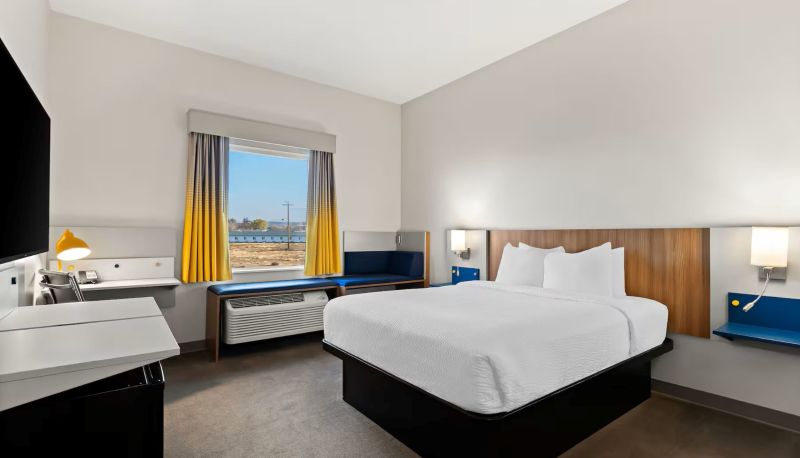 Camera - Holiday Inn Express & Suites GEORGE - QUINCY SOUTH by IHG