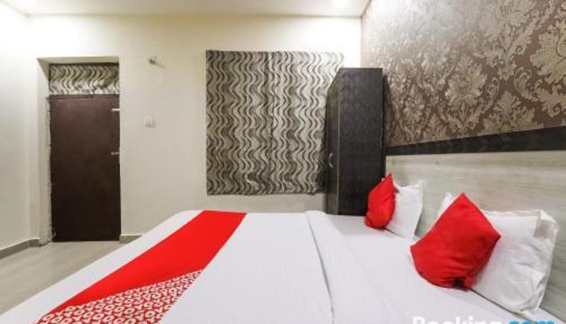 Habitación triple - OYO Hotel Samrat