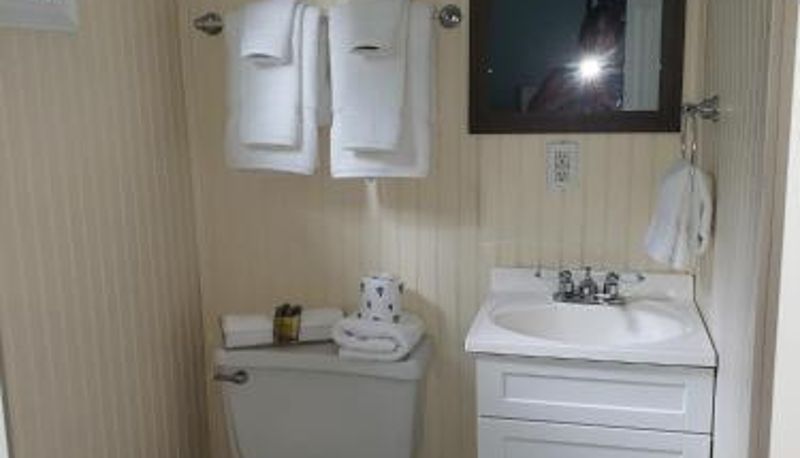 Standard room - Blue Ridge Motel