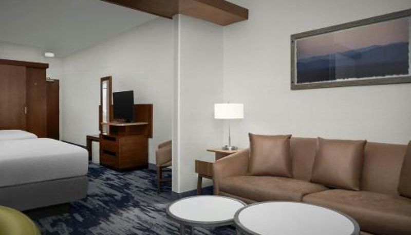 Camera - Fairfield Inn & Suites by Marriott Atlanta Stockbridge