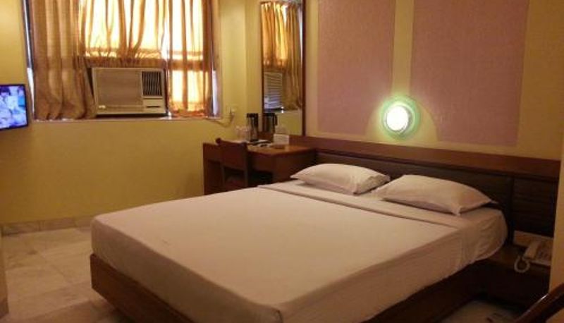 Bilgi - SION - Near BKC HOTEL ASHRAY INTERNATIONAL