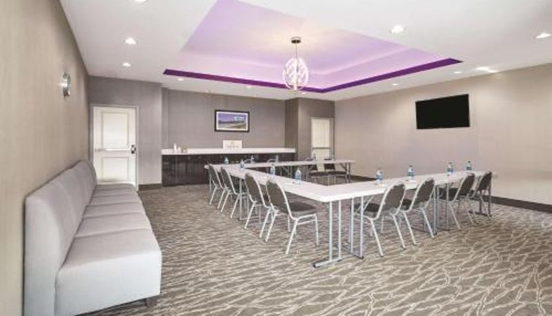 Info - La Quinta by Wyndham Springfield IL