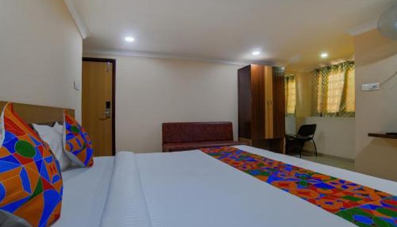Quarto - FabHotel Pishori - Vijay Nagar
