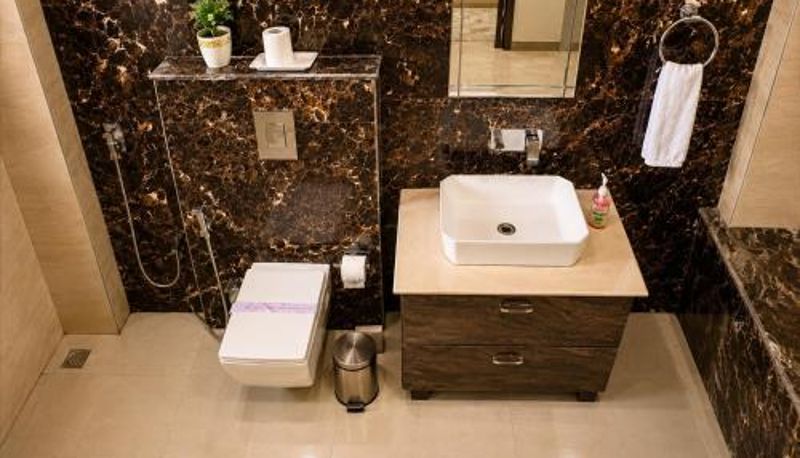 Badkamer - Lime Tree Hotel Near 32nd Avenue Sector 29 Gurgaon