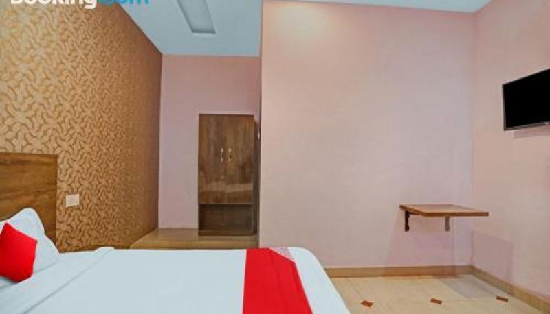 Habitación triple - OYO Flagship Shri Nanadan Palace