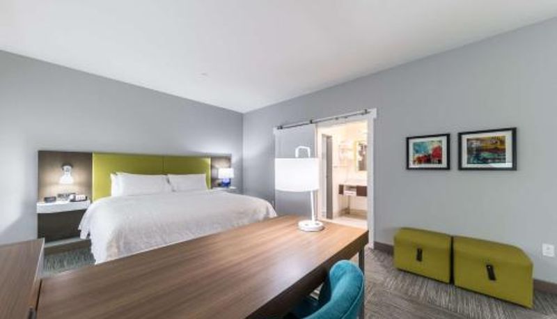 Camera - Ok Hampton Inn & Suites Pryor