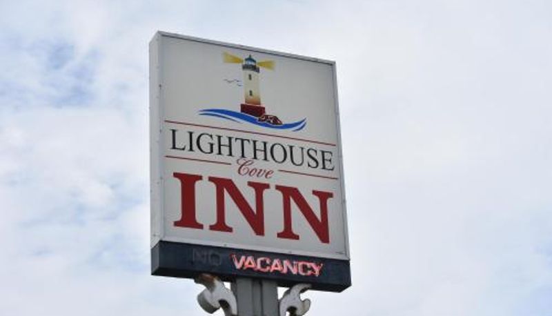 Info - Lighthouse Cove Inn