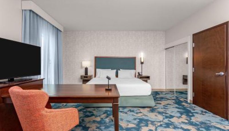 Zimmer - Hampton Inn & Suites - DeLand