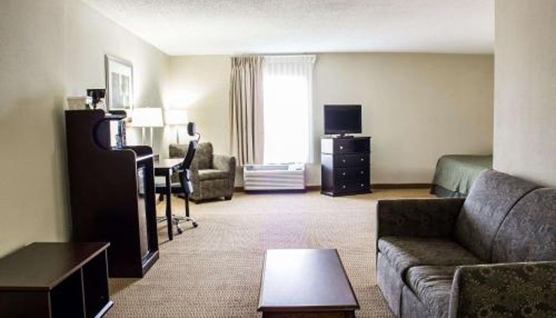 Zimmer - Quality Inn & Suites Wilson I-95