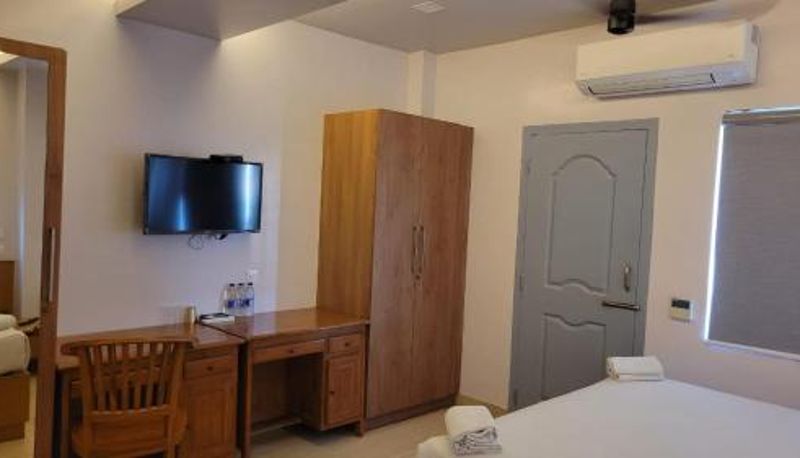 Quarto triplo - Moshis Nest - Just 1 KM from Aravind Hospital