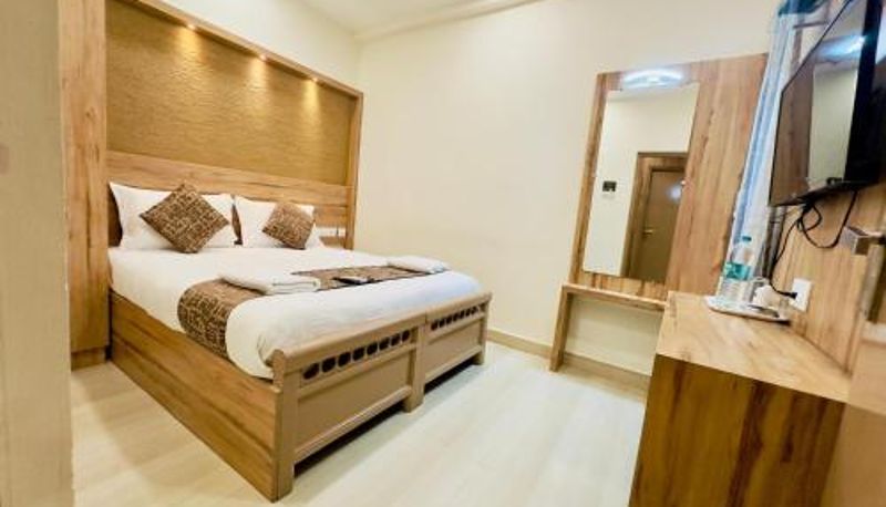 Informacje - Stay Court - Business Class Hotel - Near Central Railway Station