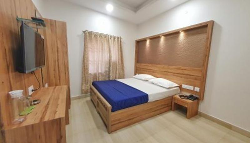 Informacje - Stay Court - Business Class Hotel - Near Central Railway Station