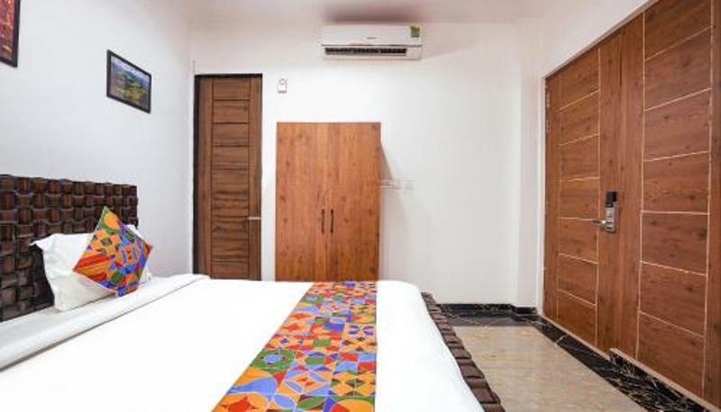 Información - FabHotel Villa De Benares - Nr Tulsi Manas Mandir