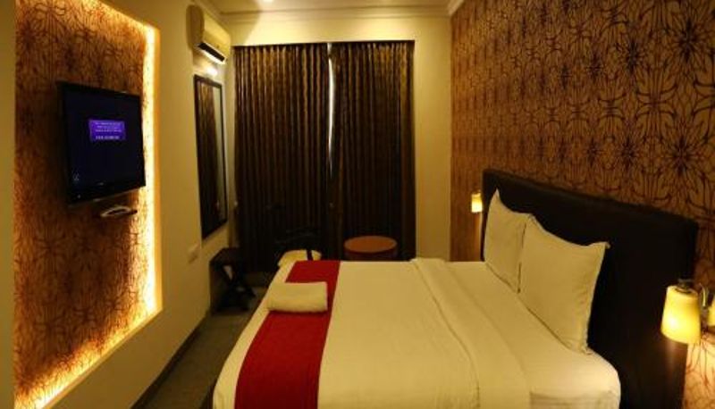 Zimmer - DFRONT HOTELS Farmerly Golden Palace